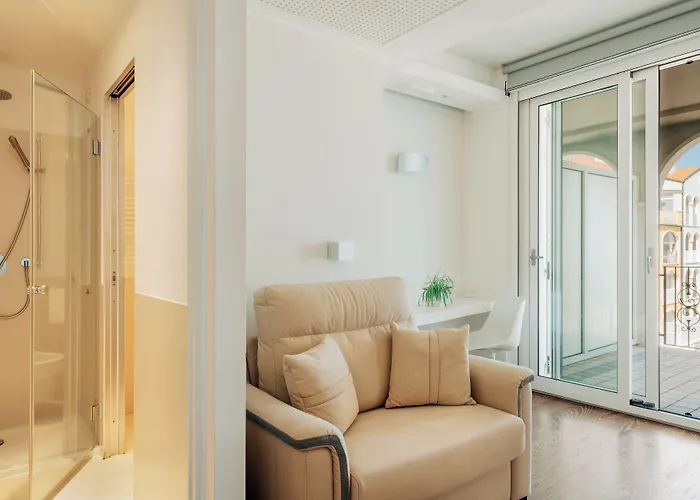 Life Hotel Seaview & Spa