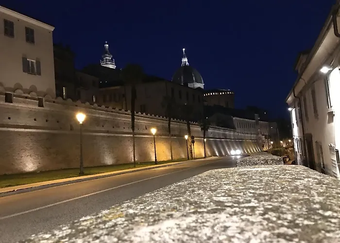 Hotel Pellegrino E Pace